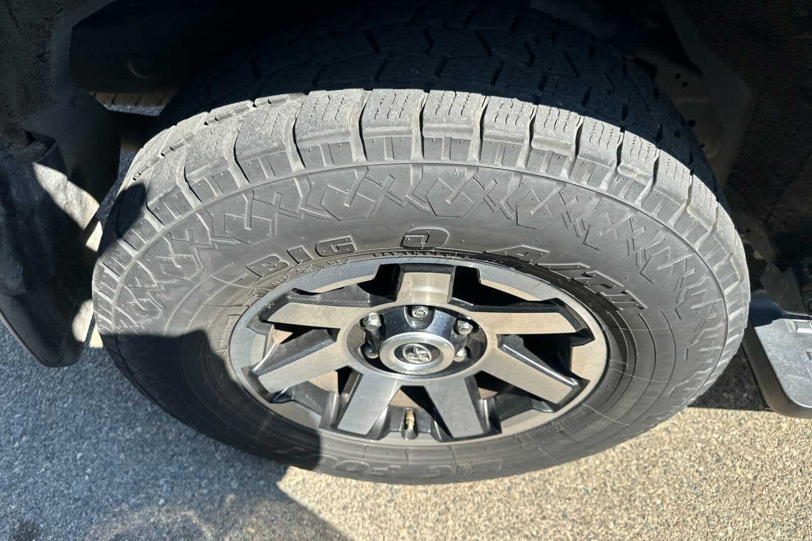 Thumbnail: 2018 Toyota 4Runner - 14