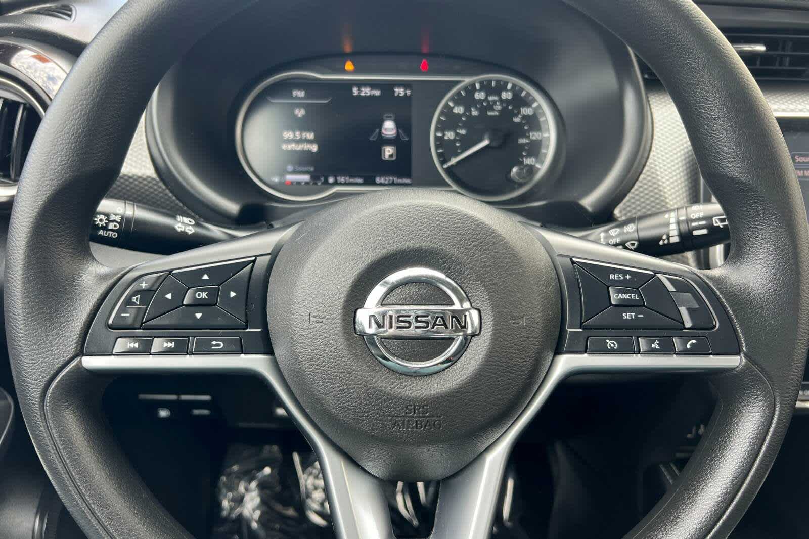 Thumbnail: 2019 Nissan Kicks - 24