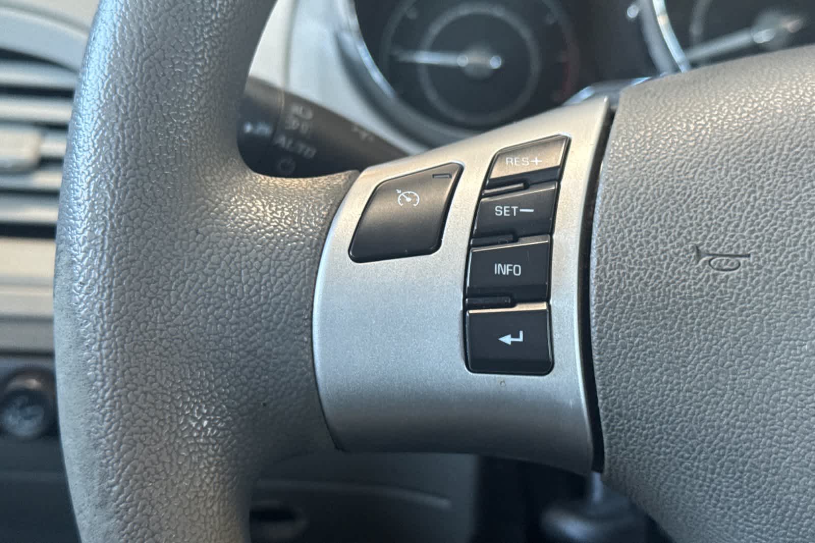 Thumbnail: 2012 Chevrolet Malibu - 22