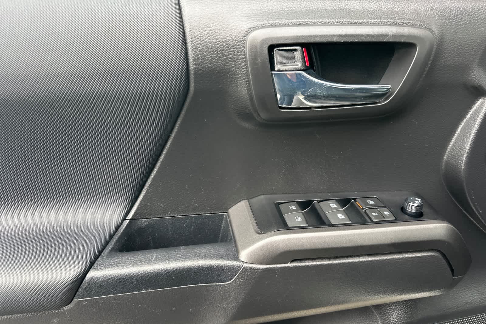 Thumbnail: 2023 Toyota Tacoma - 12