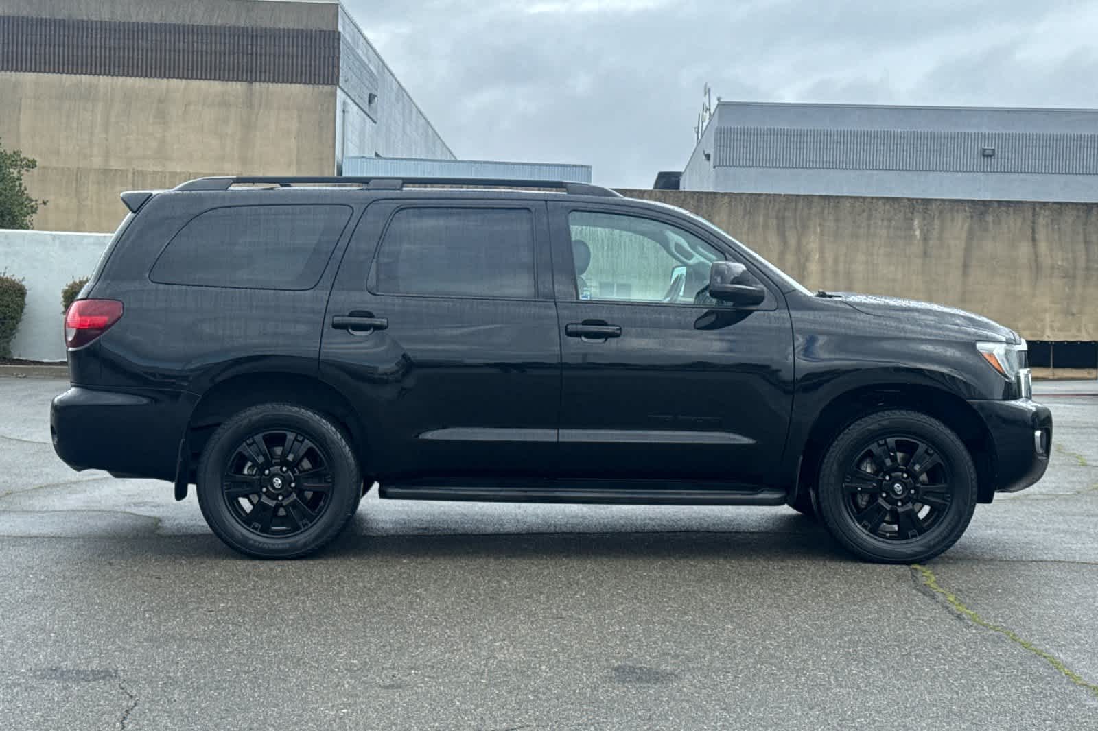 Thumbnail: 2019 Toyota Sequoia - 6