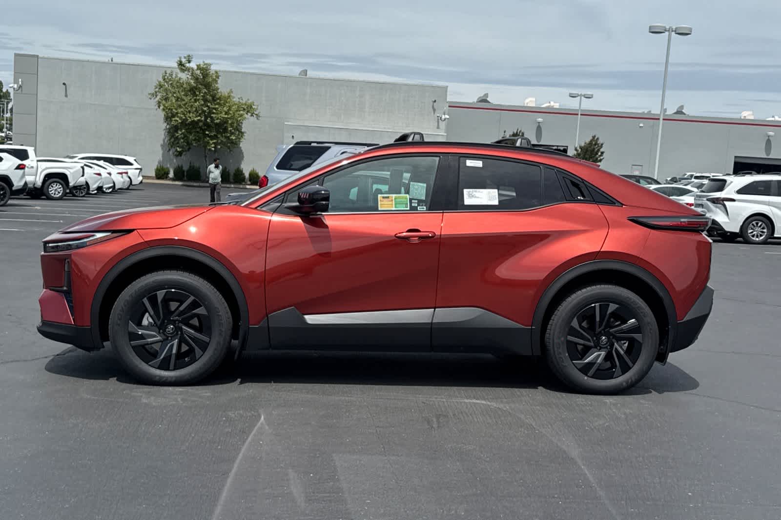 Thumbnail: 2026 Toyota C-HR - 5