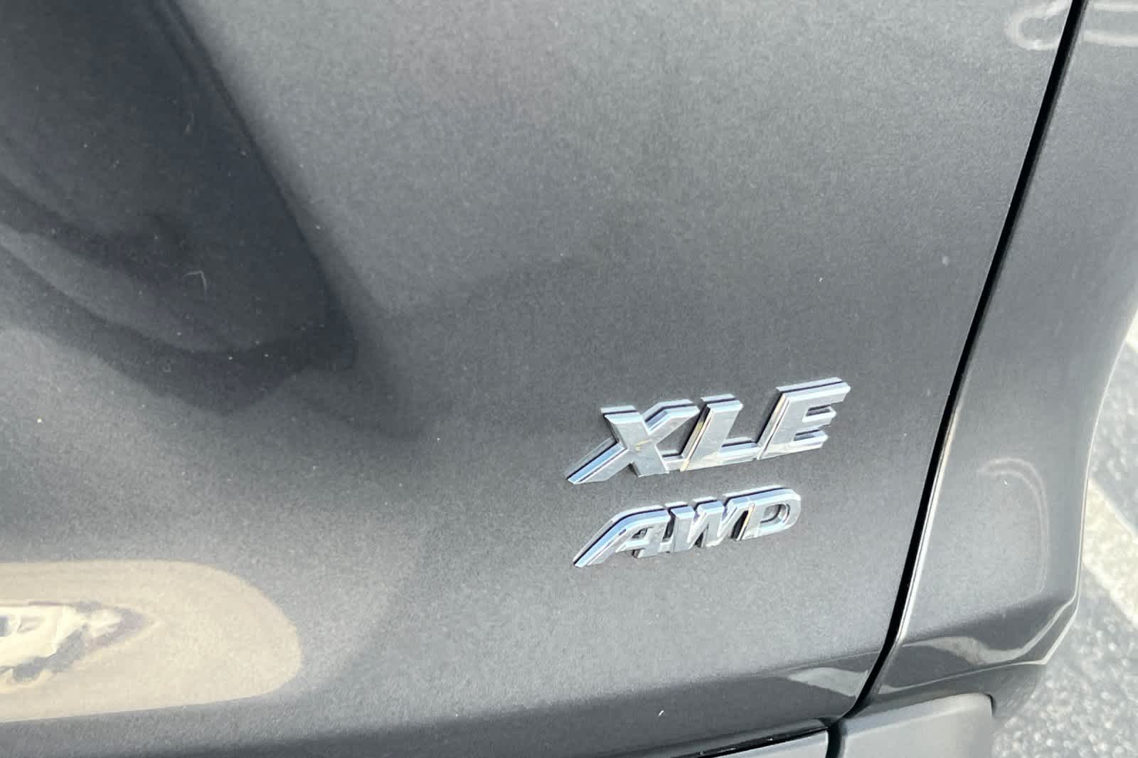 Thumbnail: 2025 Toyota RAV4 - 21