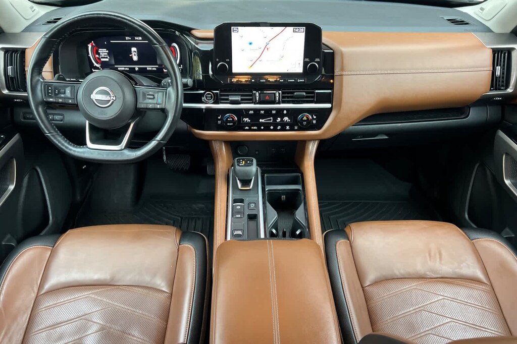 Used 2023 Nissan Pathfinder Platinum SUV