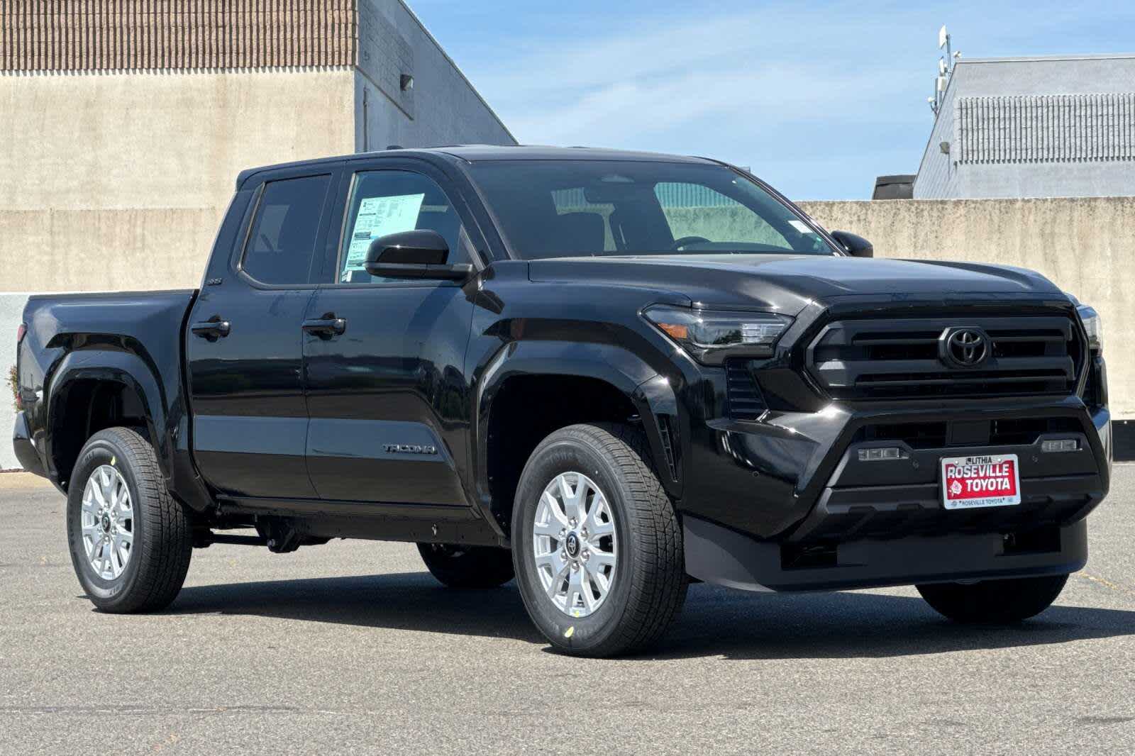 2025 Toyota Tacoma SR5 9