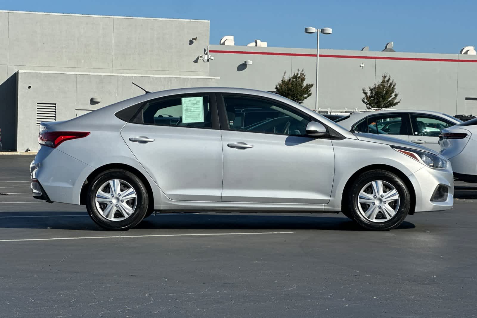 Thumbnail: 2021 Hyundai Accent - 6