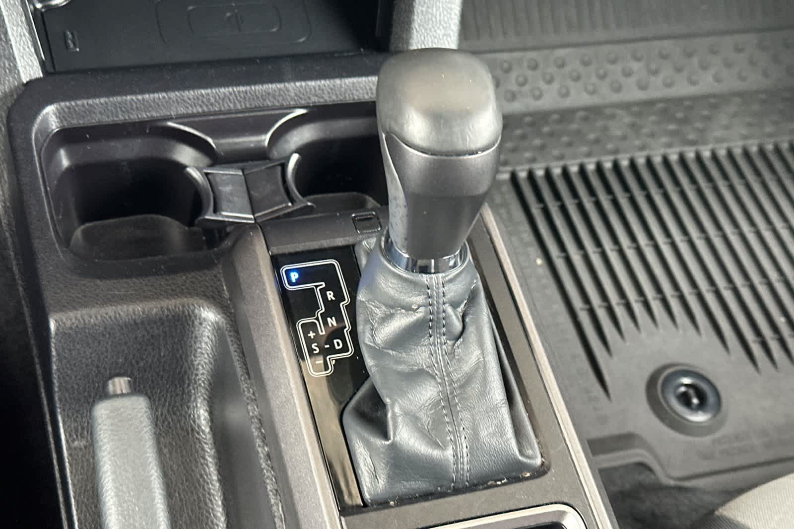 Thumbnail: 2023 Toyota Tacoma - 22