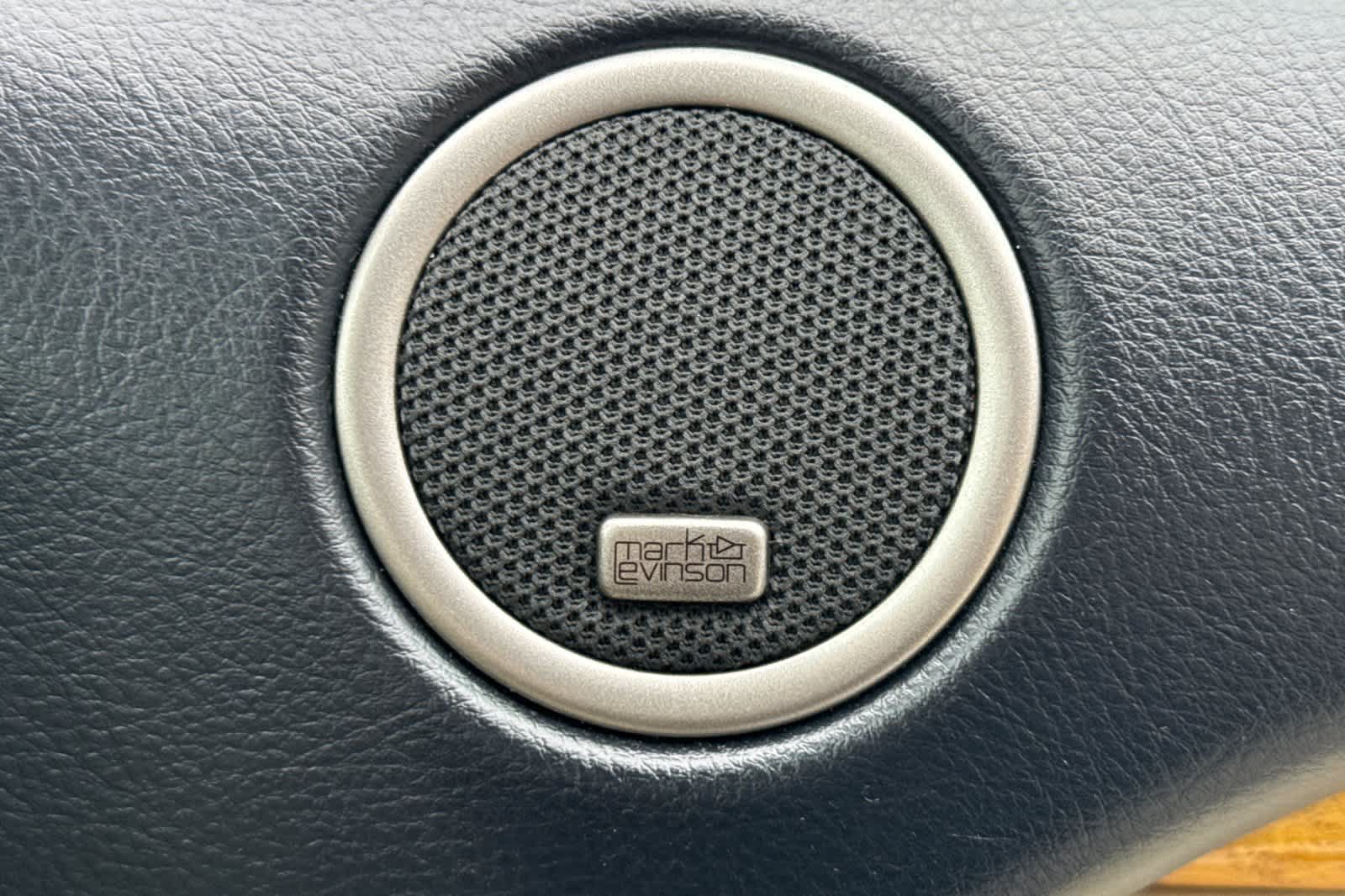 Thumbnail: 2004 Lexus SC - 18