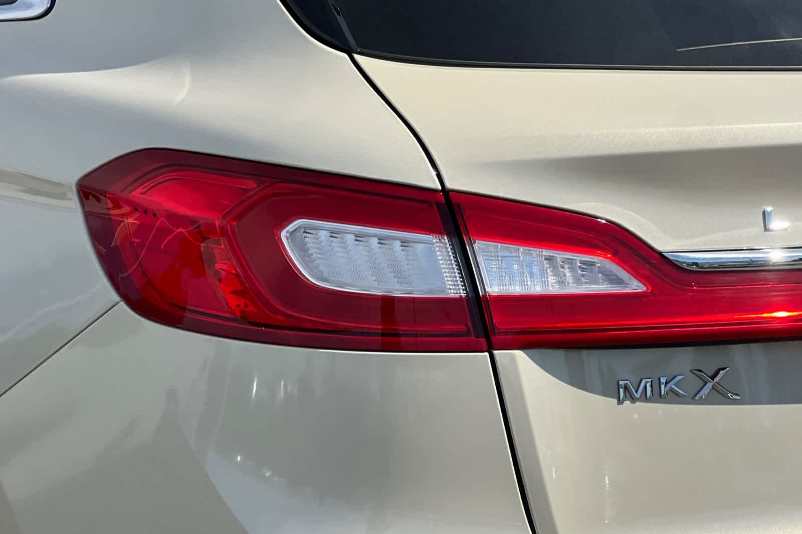 Thumbnail: 2016 Lincoln MKX - 34