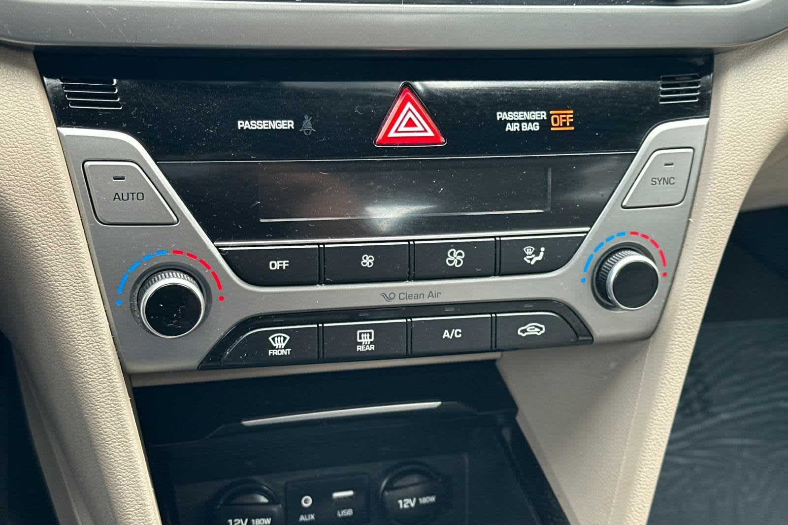 Thumbnail: 2018 Hyundai Elantra - 21