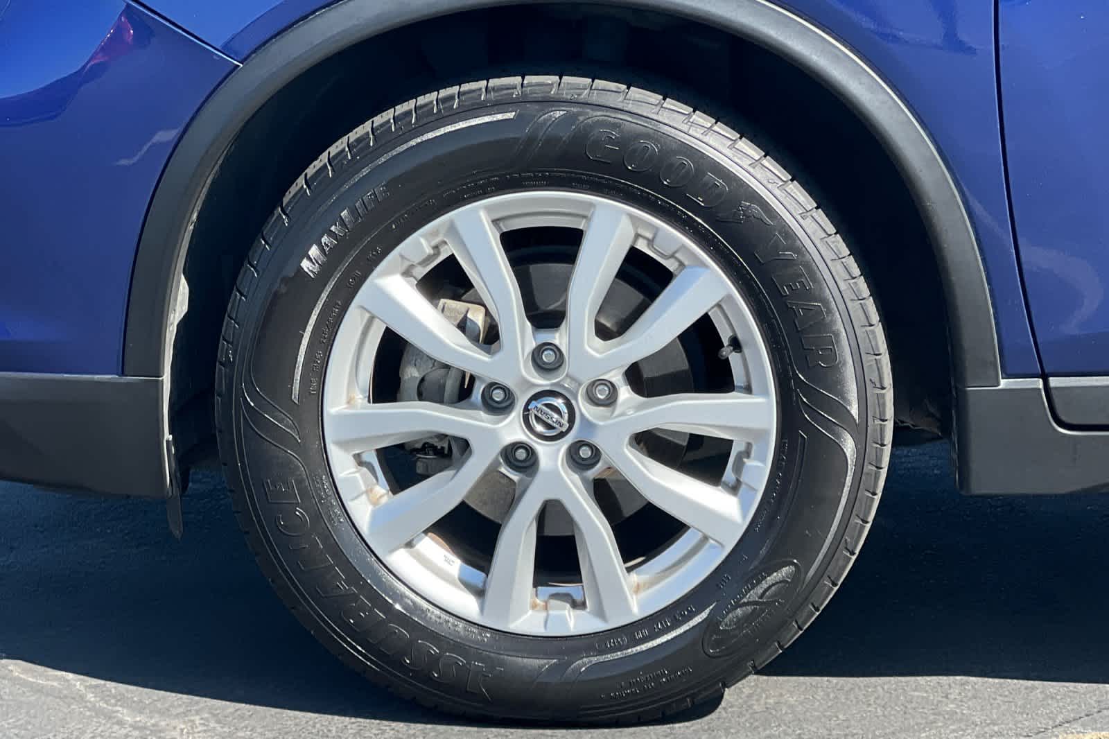 2019 Nissan Rogue SV 28