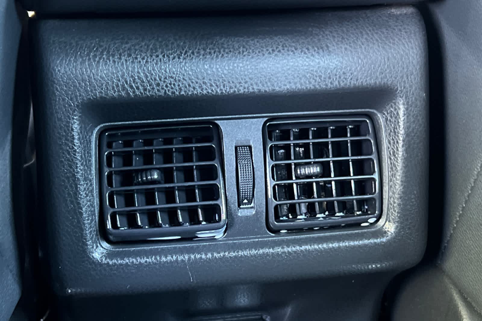 Thumbnail: 2025 Toyota Camry - 14