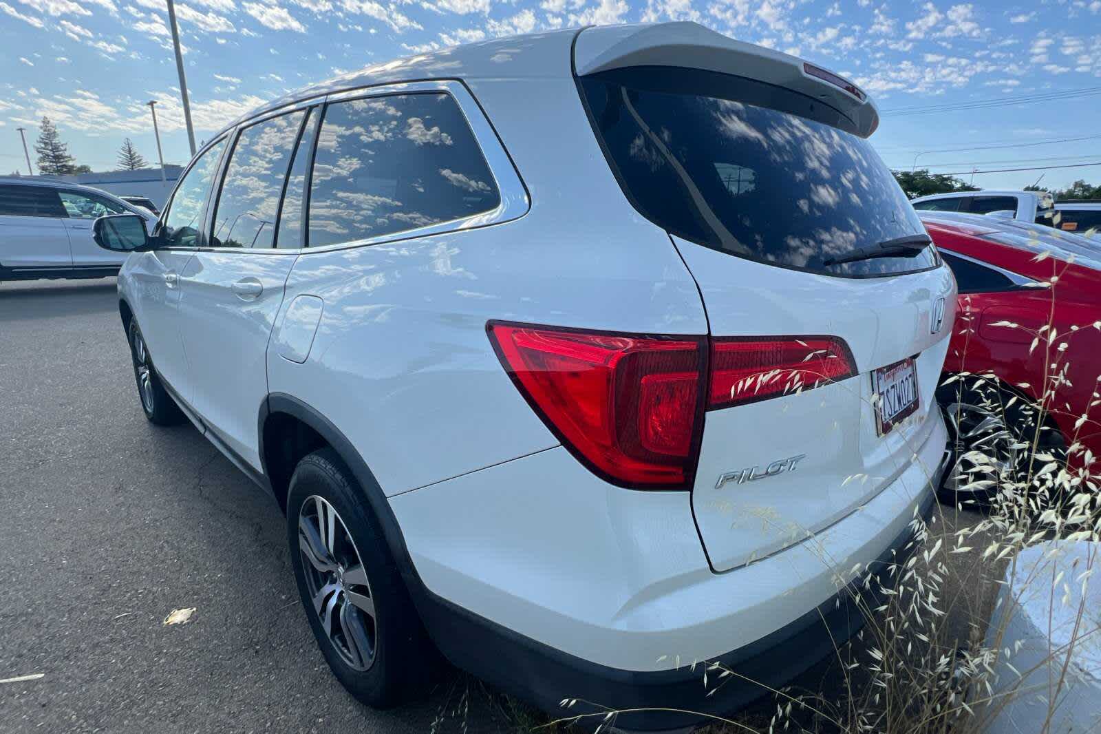 Thumbnail: 2016 Honda Pilot - 4