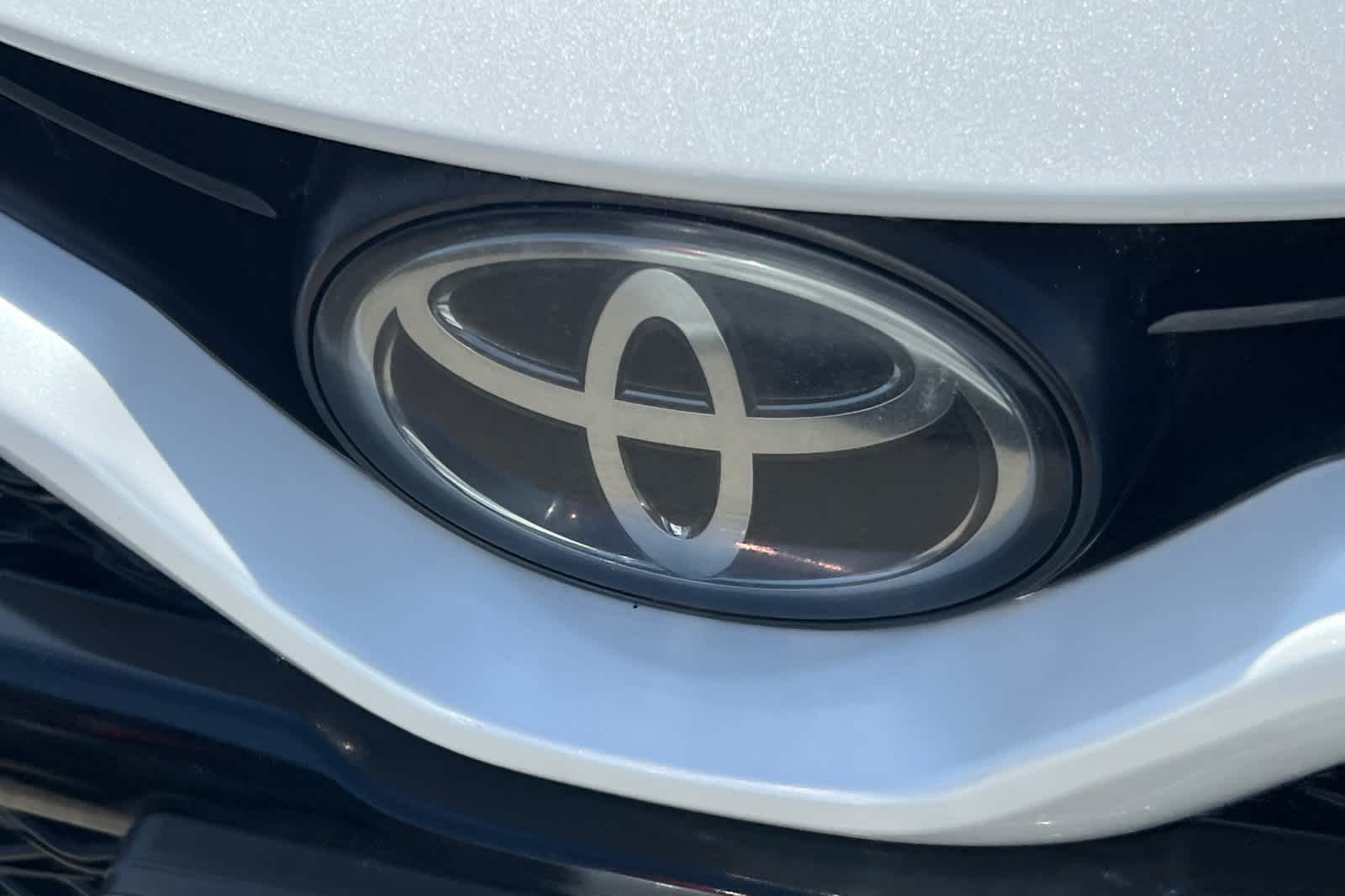 Thumbnail: 2020 Toyota Camry - 13