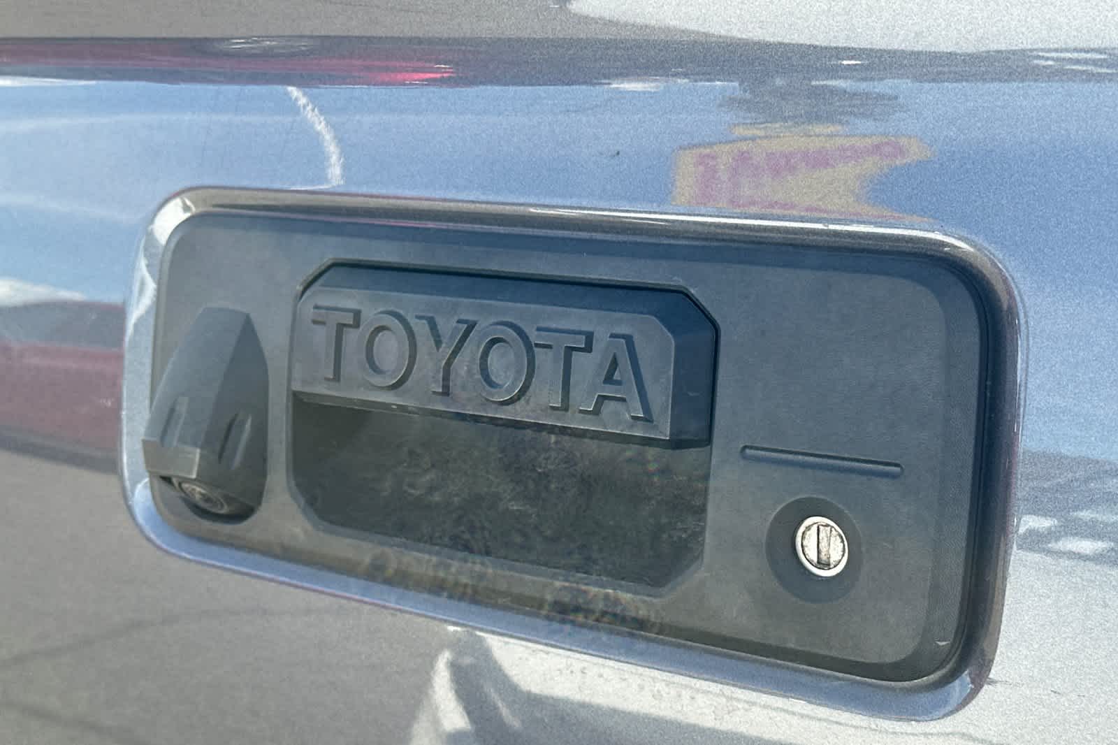Thumbnail: 2022 Toyota Tacoma - 7