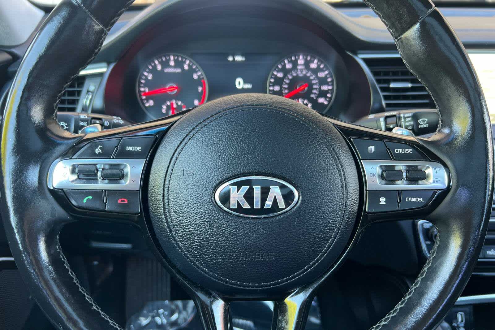 Thumbnail: 2017 Kia Cadenza - 26