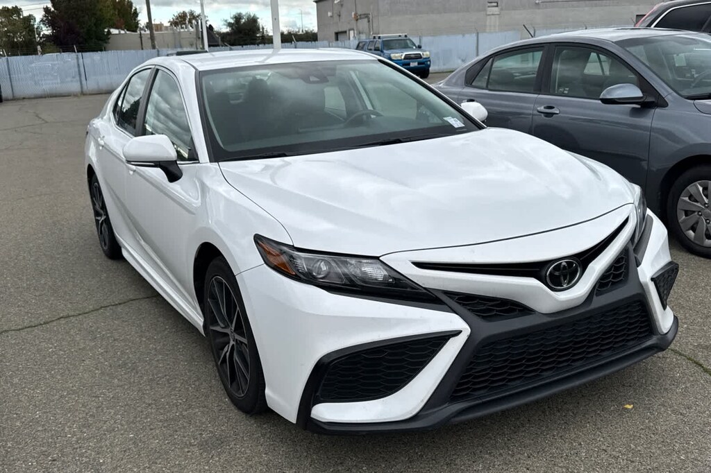 Used 2024 Toyota Camry SE Sedan
