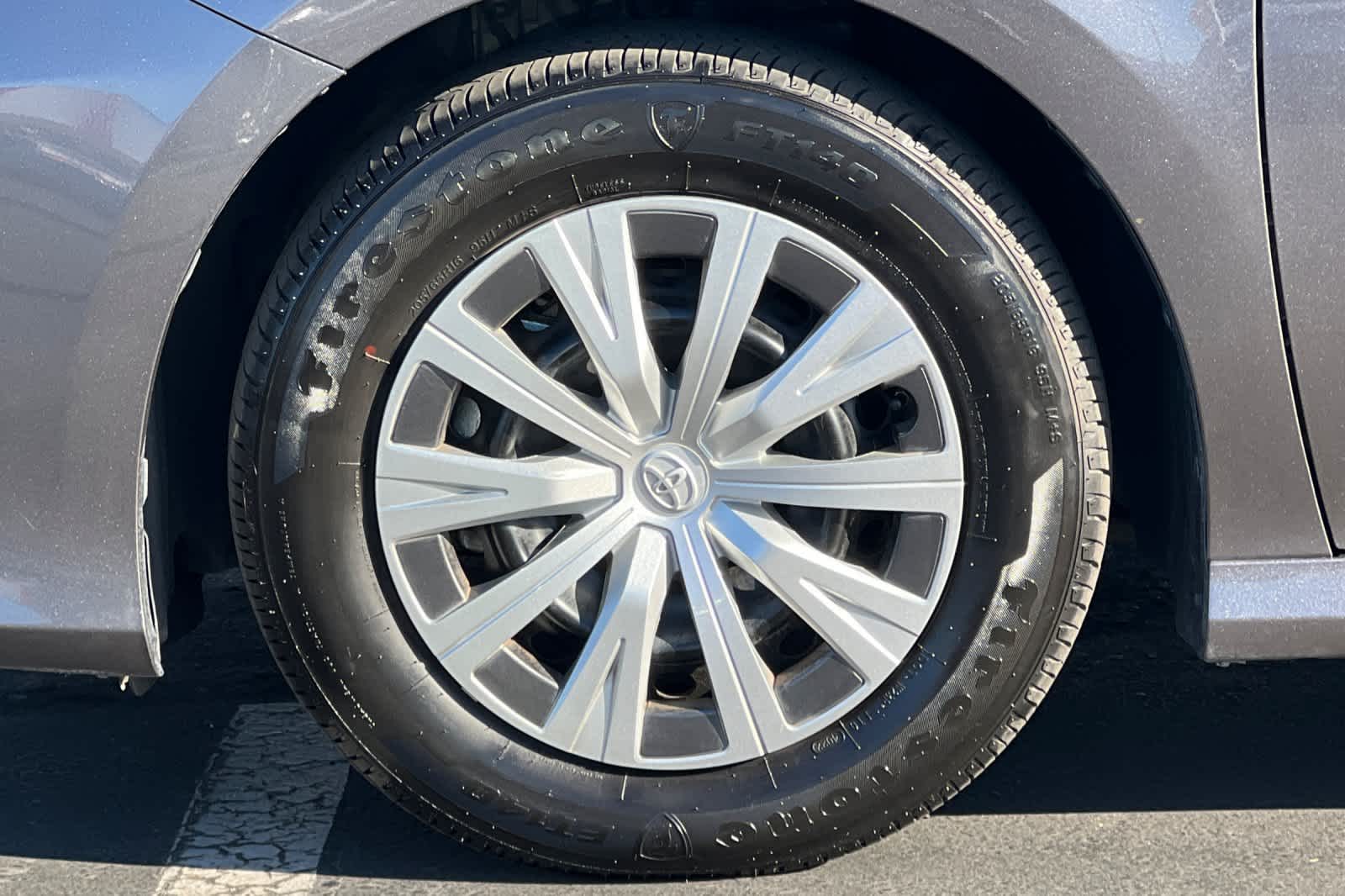 Thumbnail: 2023 Toyota Camry - 27