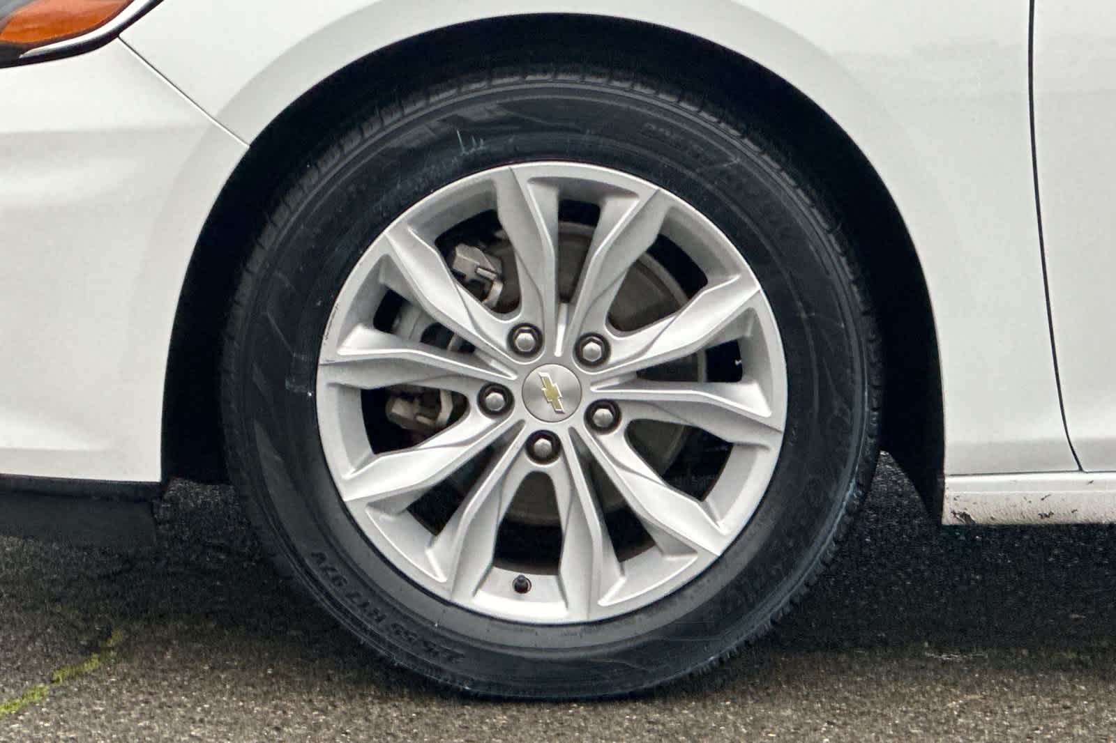 Thumbnail: 2021 Chevrolet Malibu - 30