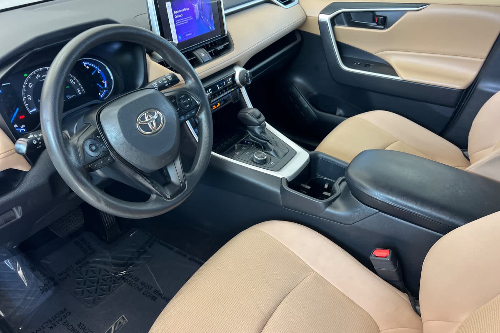 Thumbnail: 2023 Toyota RAV4 - 11
