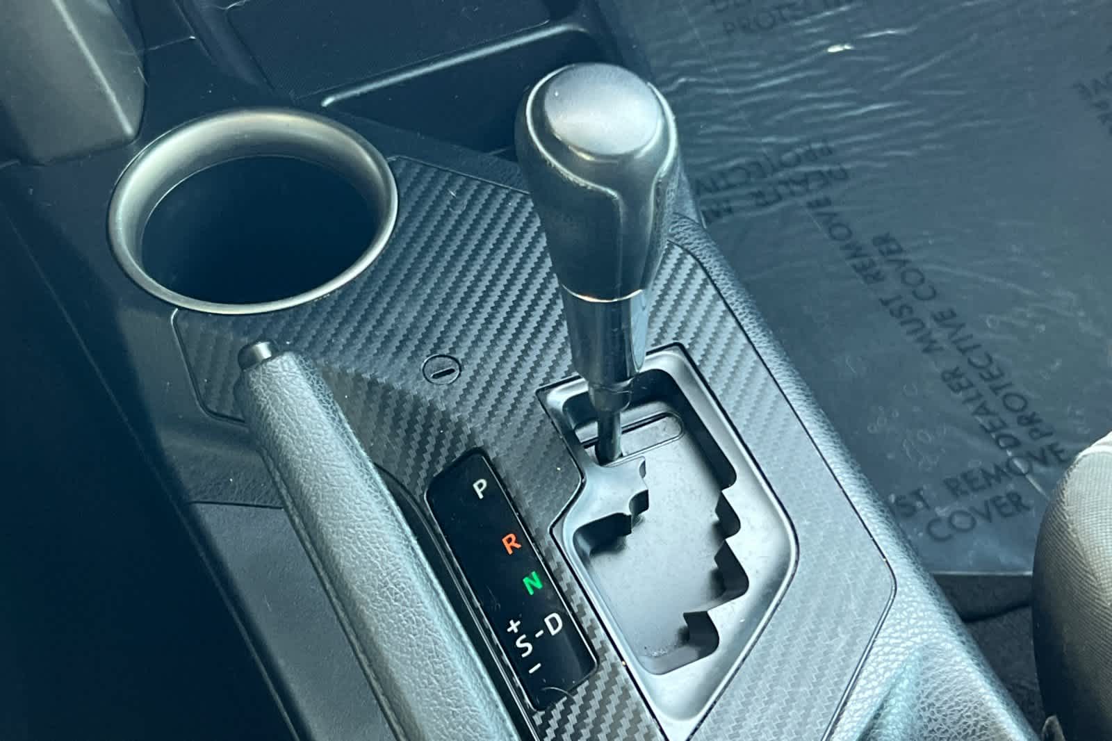 Thumbnail: 2015 Toyota RAV4 - 22