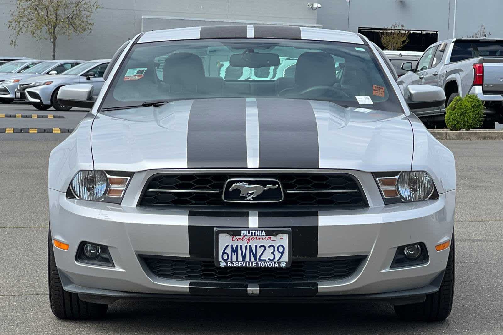 2010 Ford Mustang Base 11