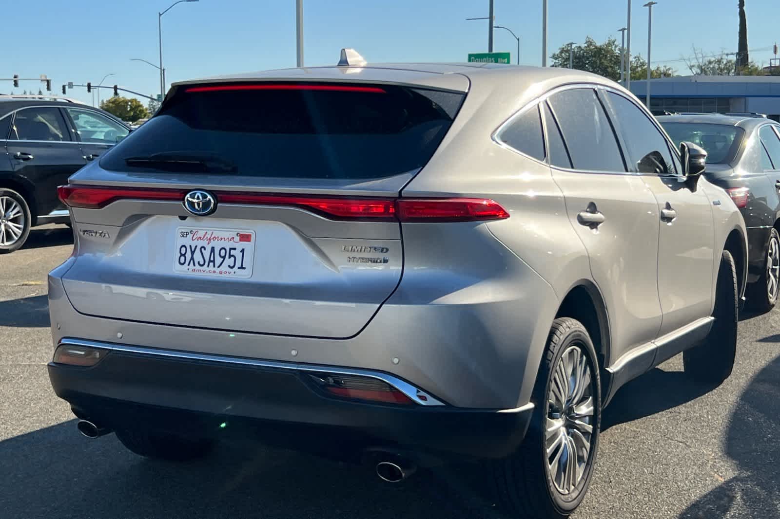 Thumbnail: 2021 Toyota Venza - 2