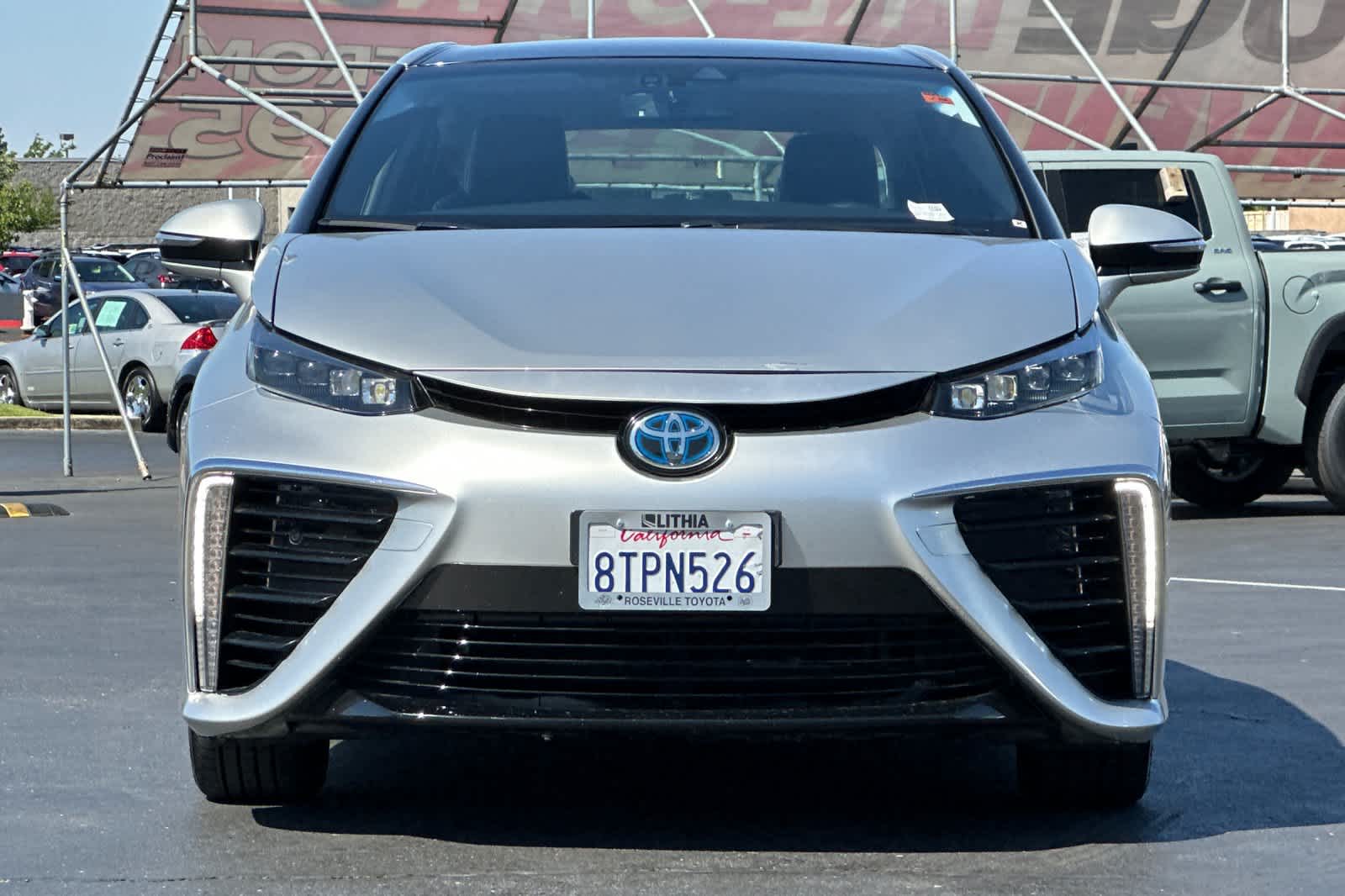 Thumbnail: 2017 Toyota Mirai - 10