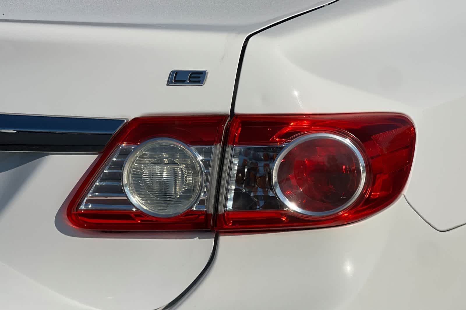 Thumbnail: 2013 Toyota Corolla - 28