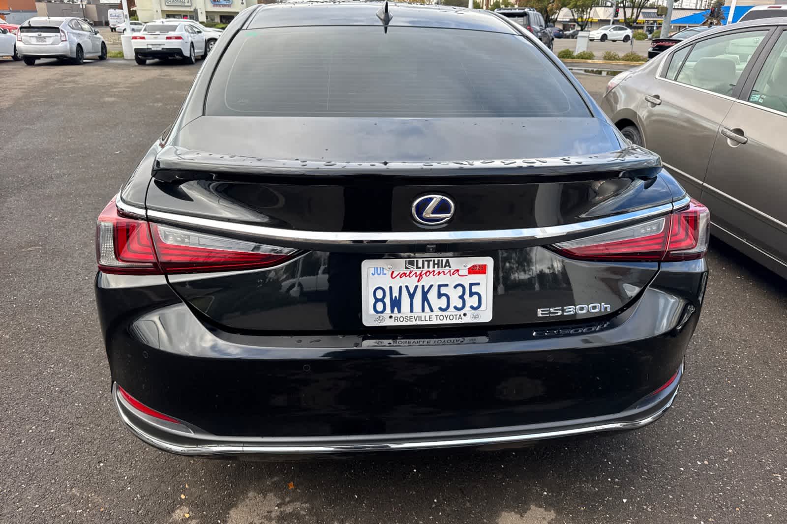 Thumbnail: 2021 Lexus ES - 5