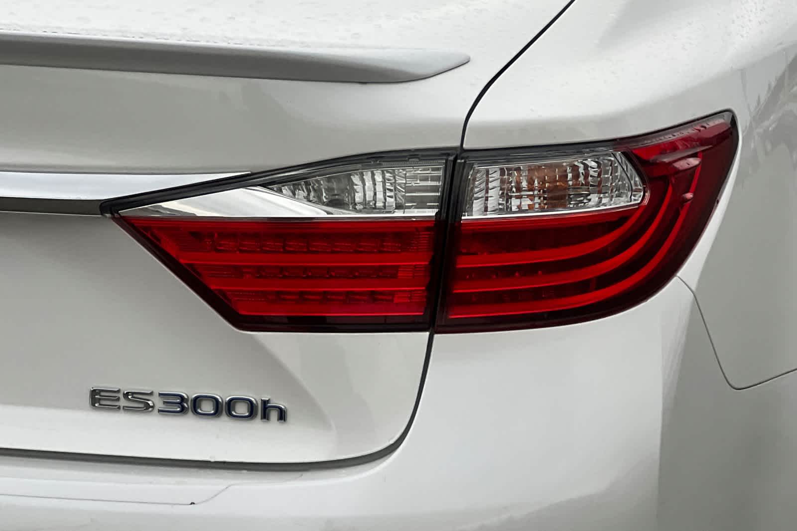 Thumbnail: 2015 Lexus ES - 32