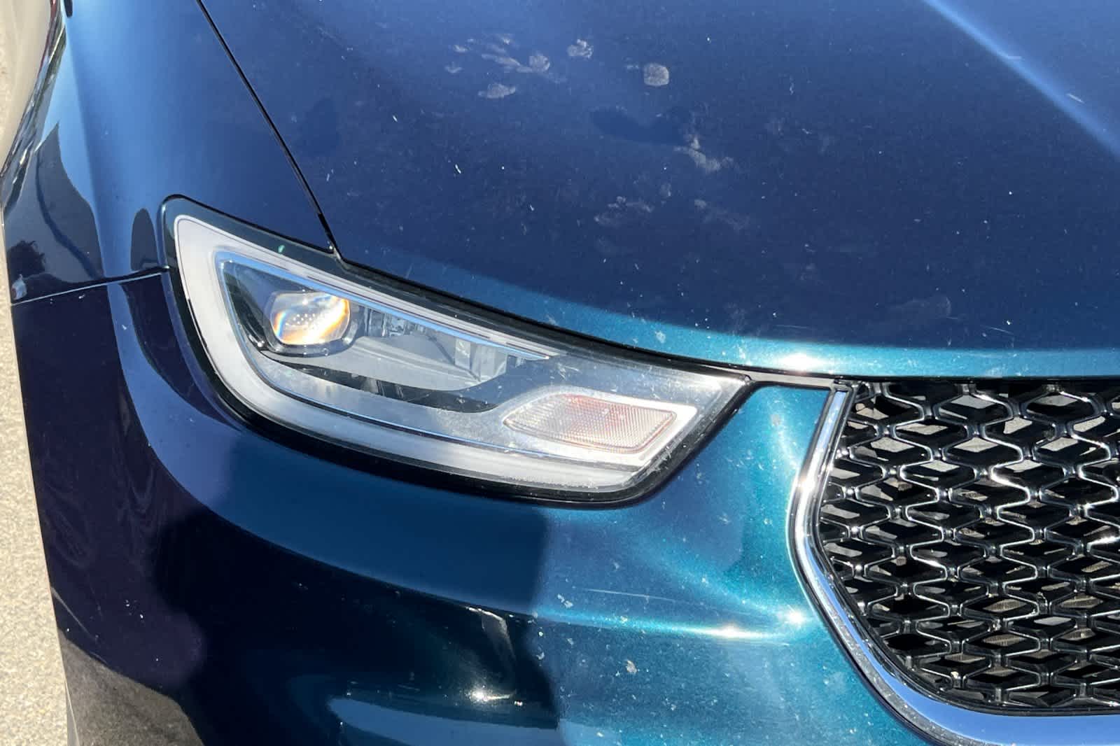 Thumbnail: 2021 Chrysler Pacifica - 14