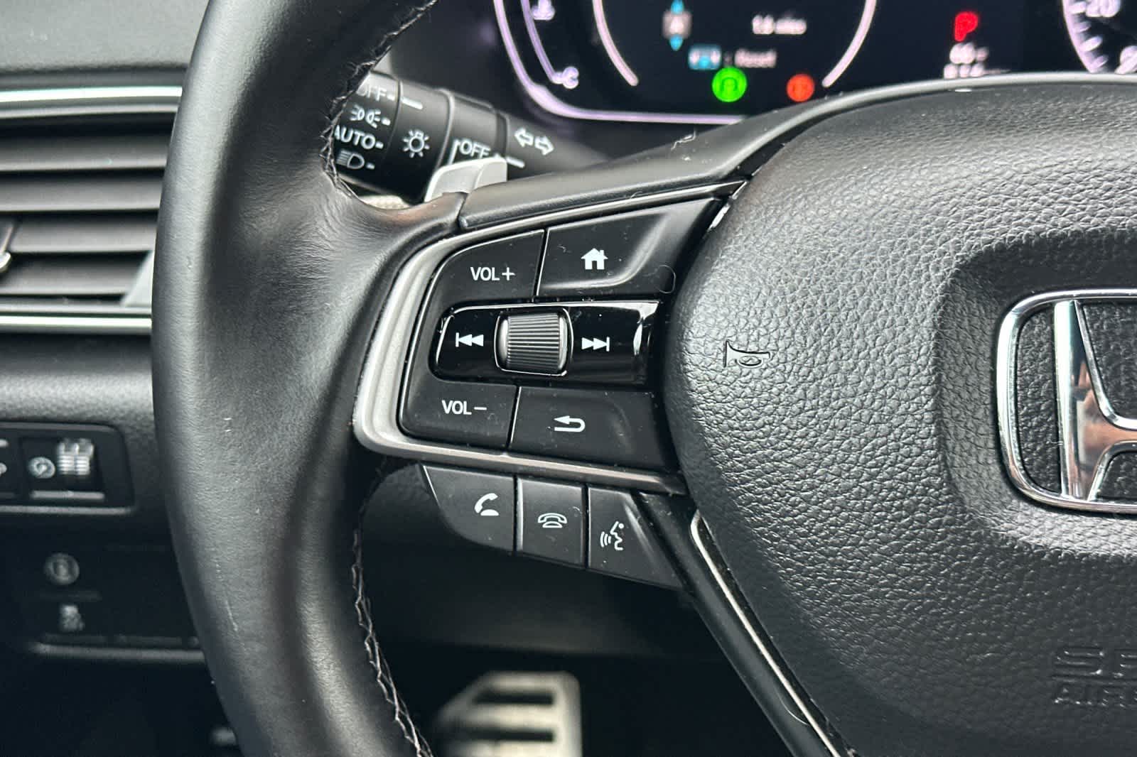 Thumbnail: 2018 Honda Accord - 25