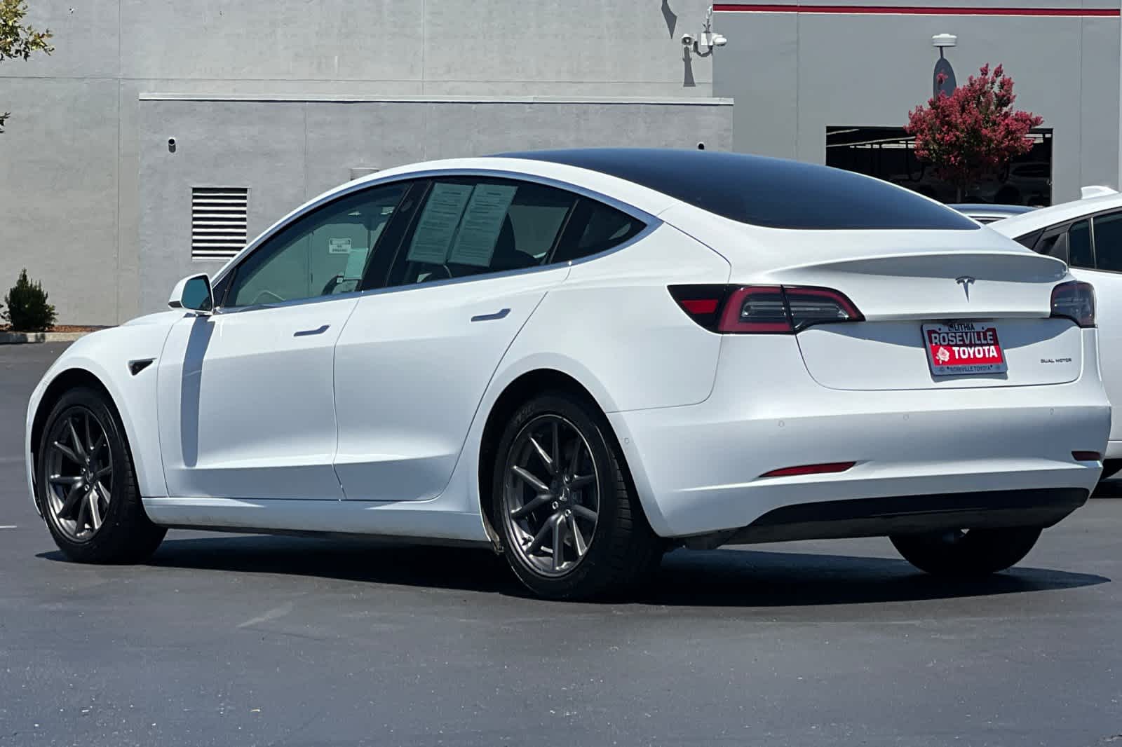Thumbnail: 2019 Tesla Model 3 - 7