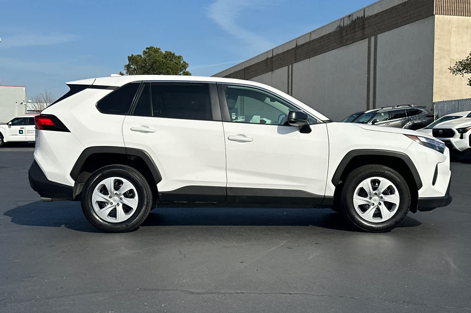 Thumbnail: 2024 Toyota RAV4 - 6