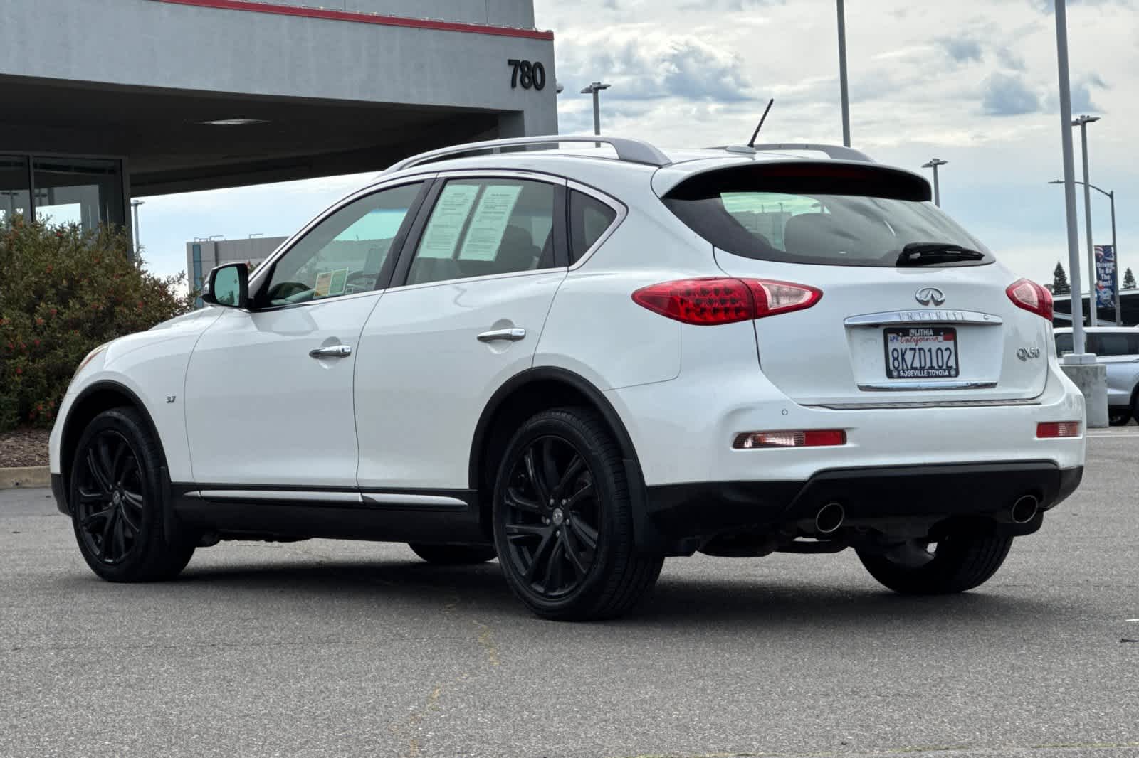 Thumbnail: 2017 INFINITI QX50 - 7