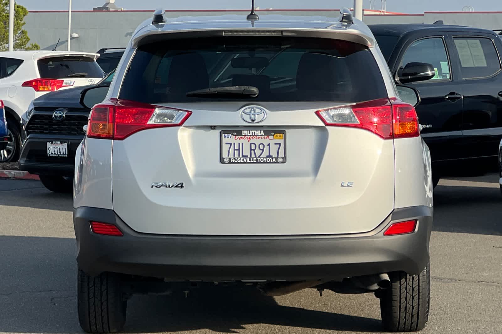 Thumbnail: 2015 Toyota RAV4 - 8