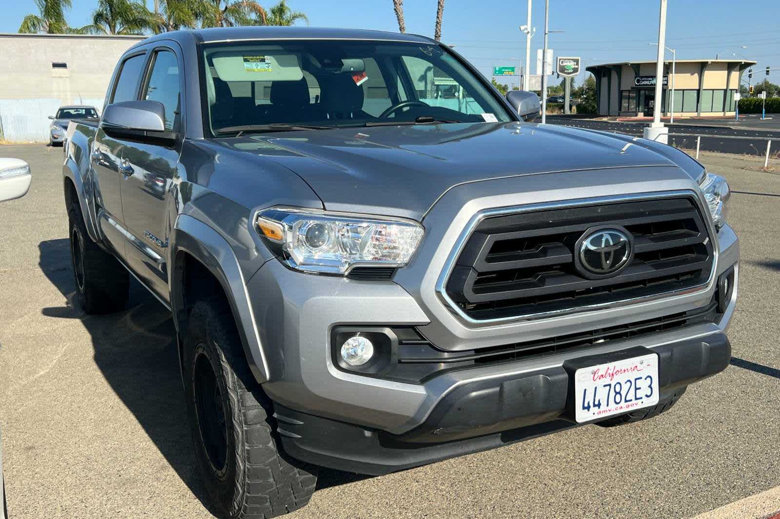 2021 Toyota Tacoma SR5 3