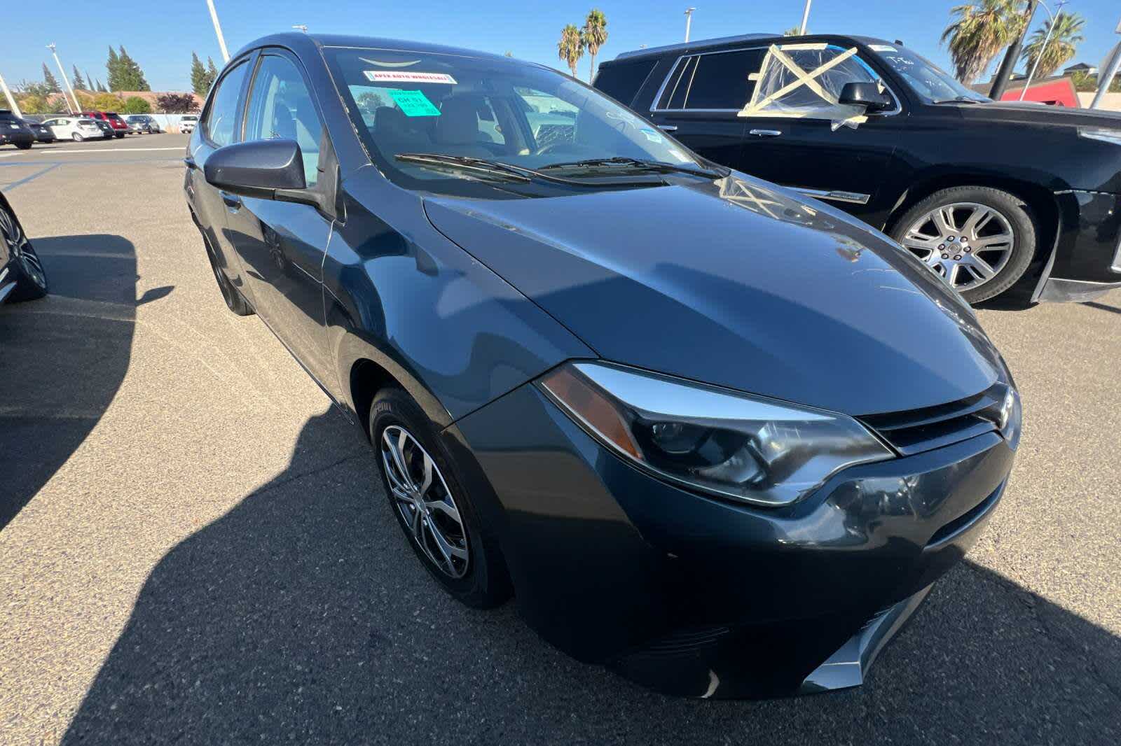 Thumbnail: 2015 Toyota Corolla - 3