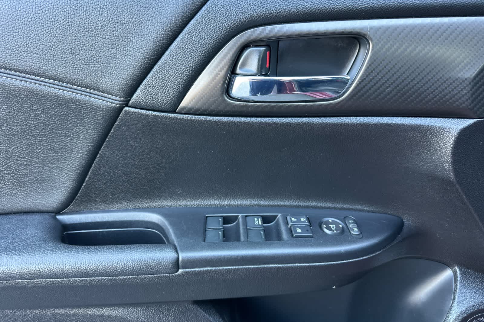 Thumbnail: 2016 Honda Accord - 12