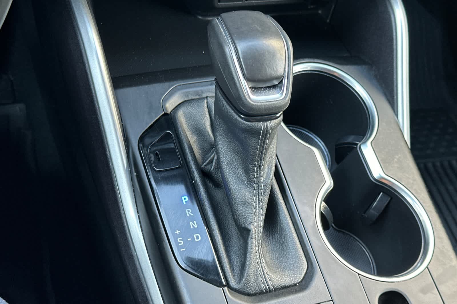 Thumbnail: 2022 Toyota Highlander - 24