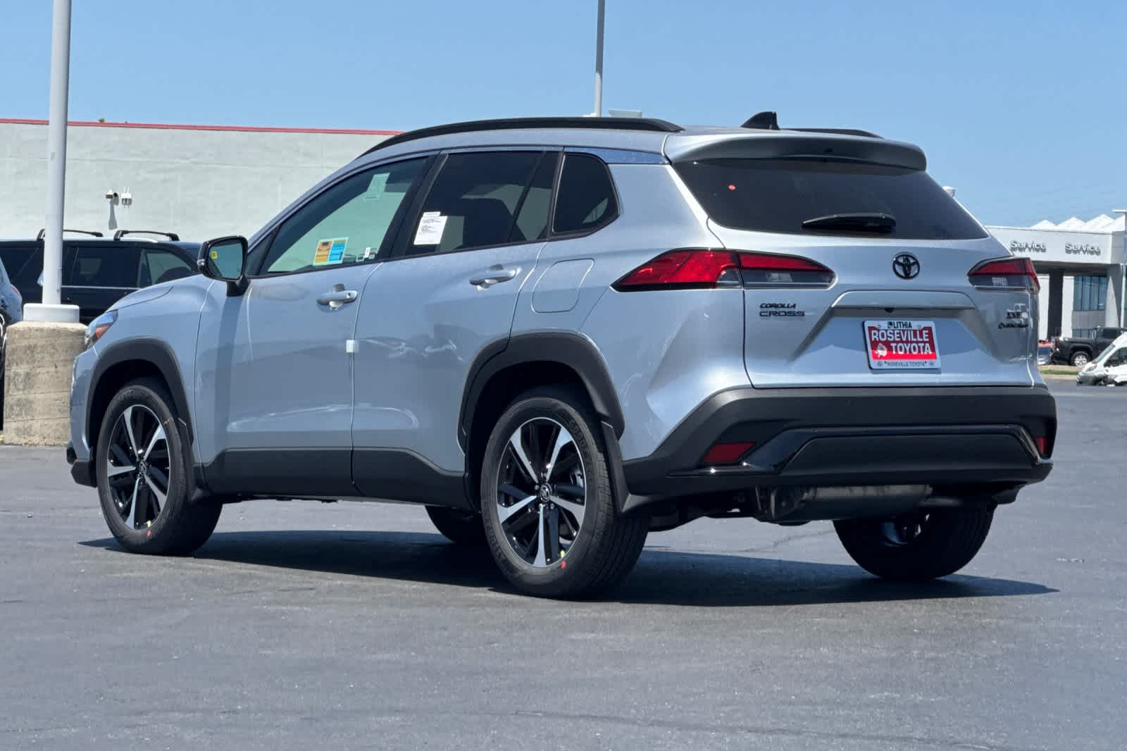2025 Toyota Corolla Cross XSE 6