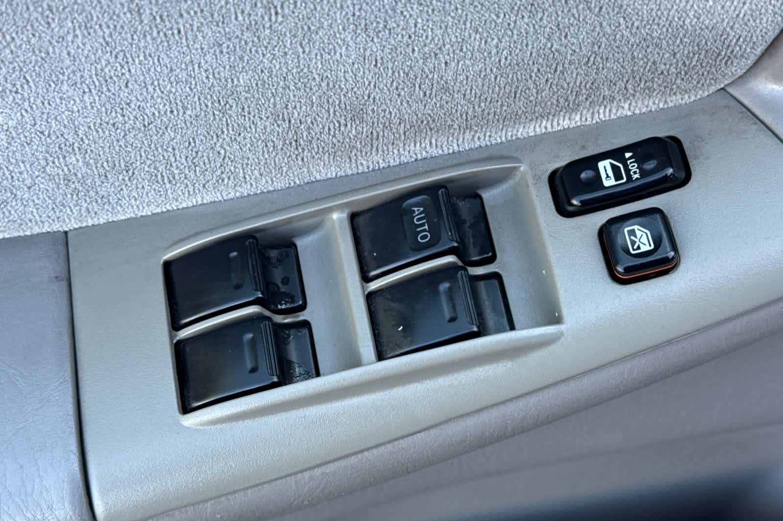 Thumbnail: 2008 Toyota Corolla - 13