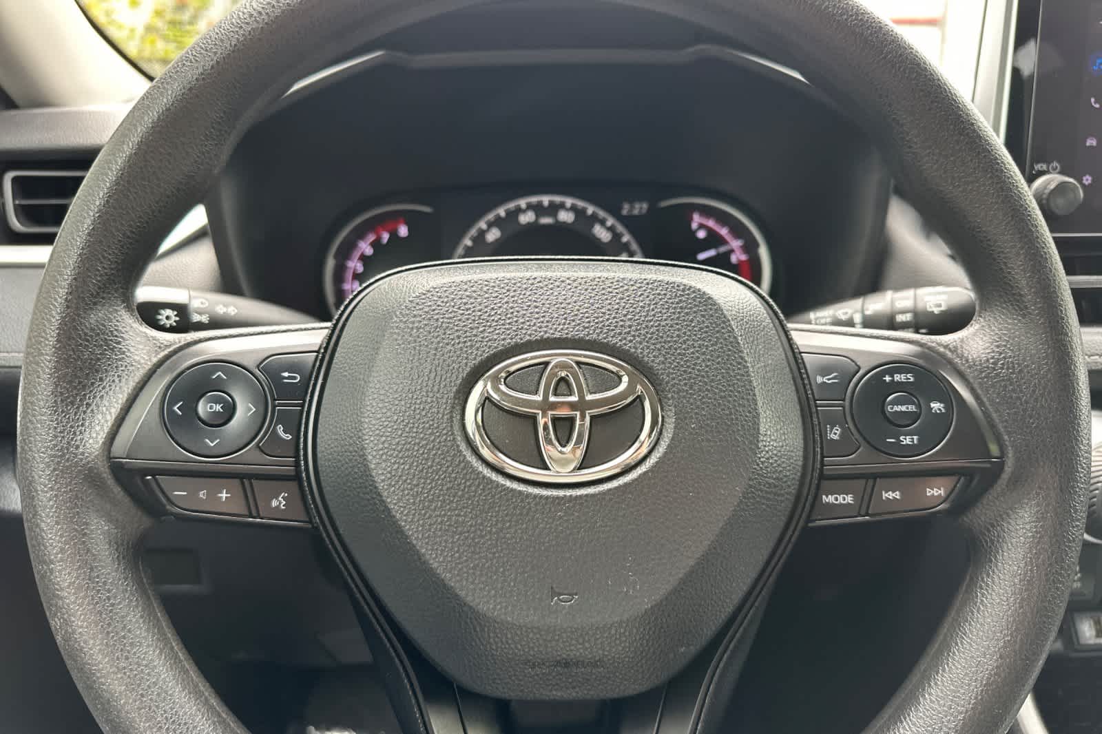 Thumbnail: 2024 Toyota RAV4 - 25