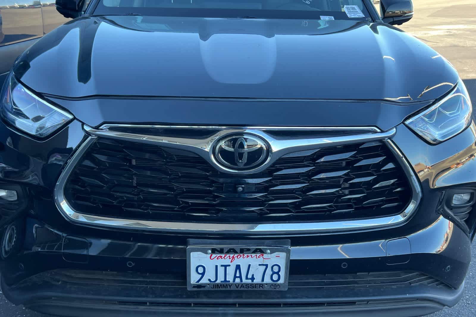 Thumbnail: 2023 Toyota Highlander - 11