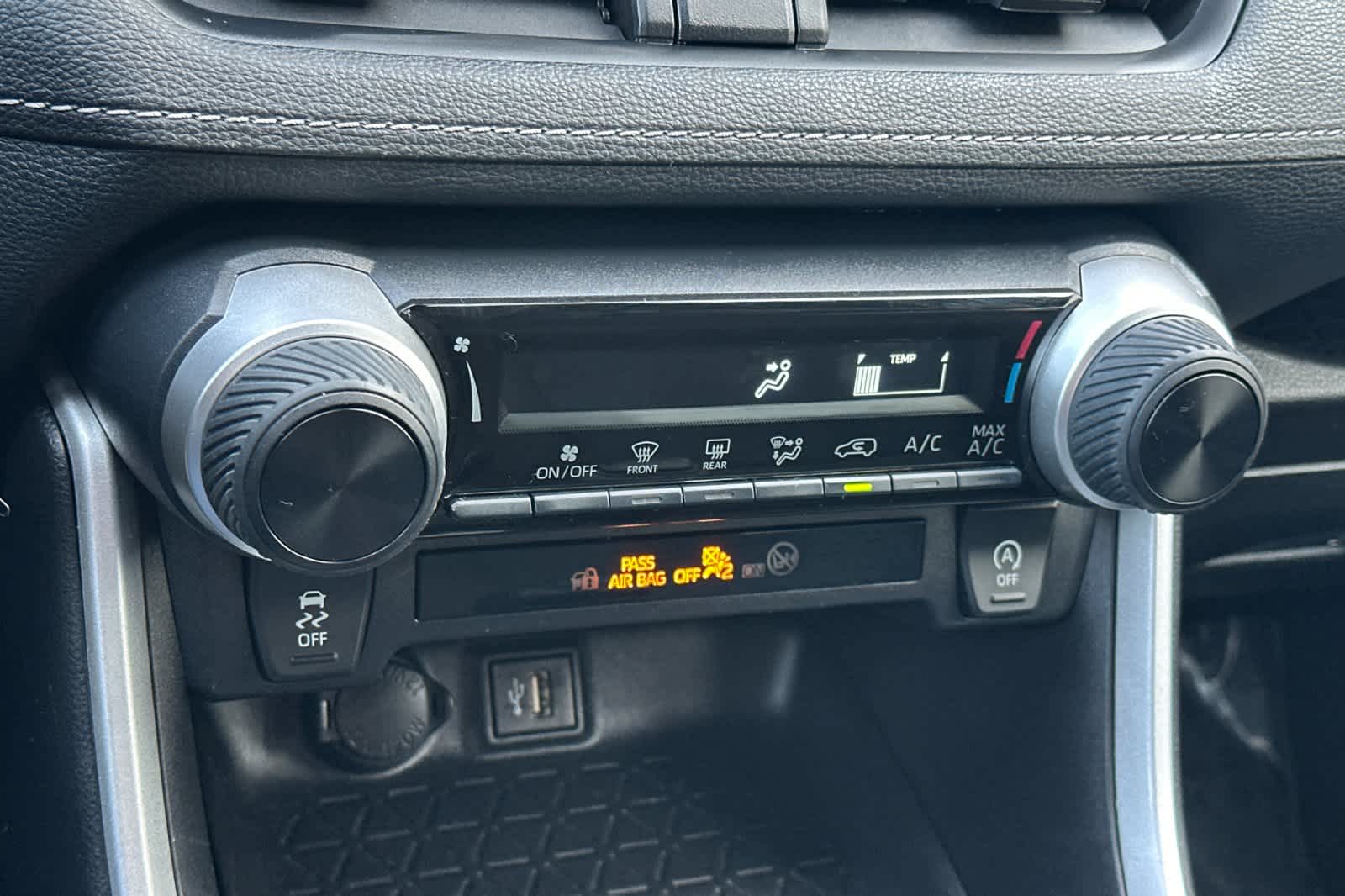 Thumbnail: 2024 Toyota RAV4 - 22