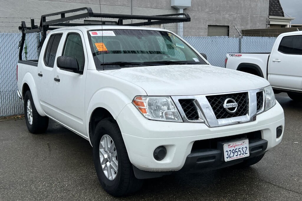 Used 2019 Nissan Frontier SV Truck Crew Cab