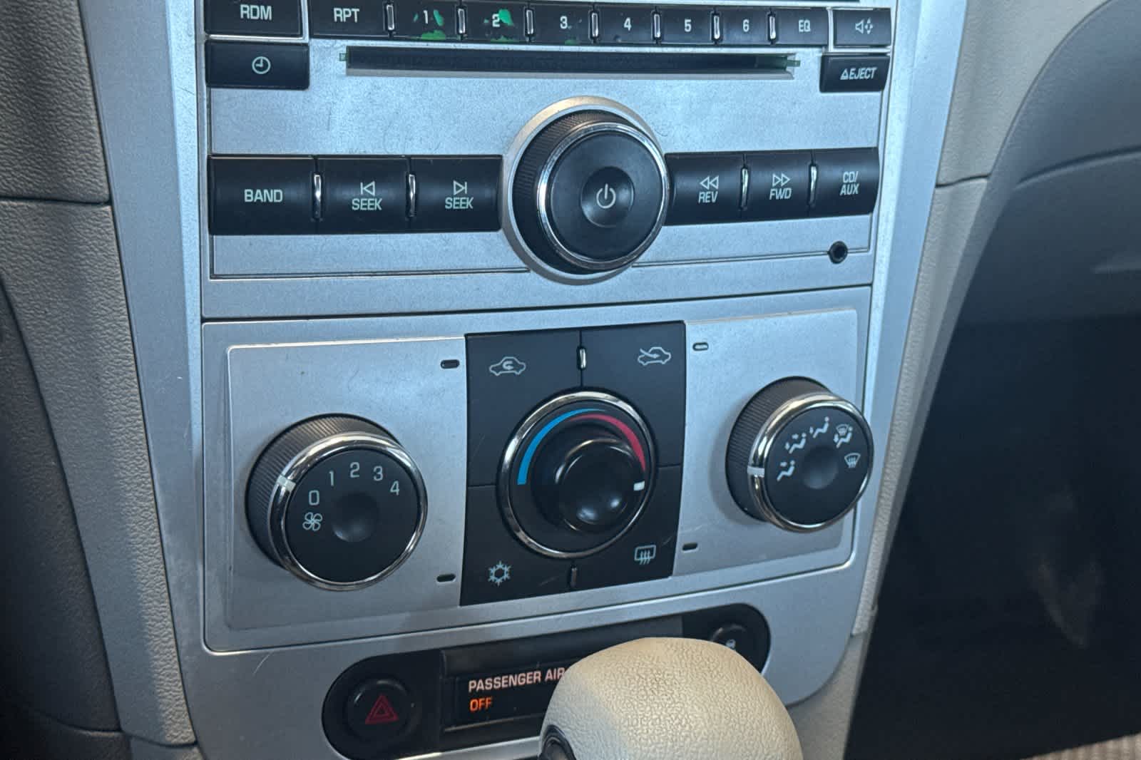 Thumbnail: 2012 Chevrolet Malibu - 19