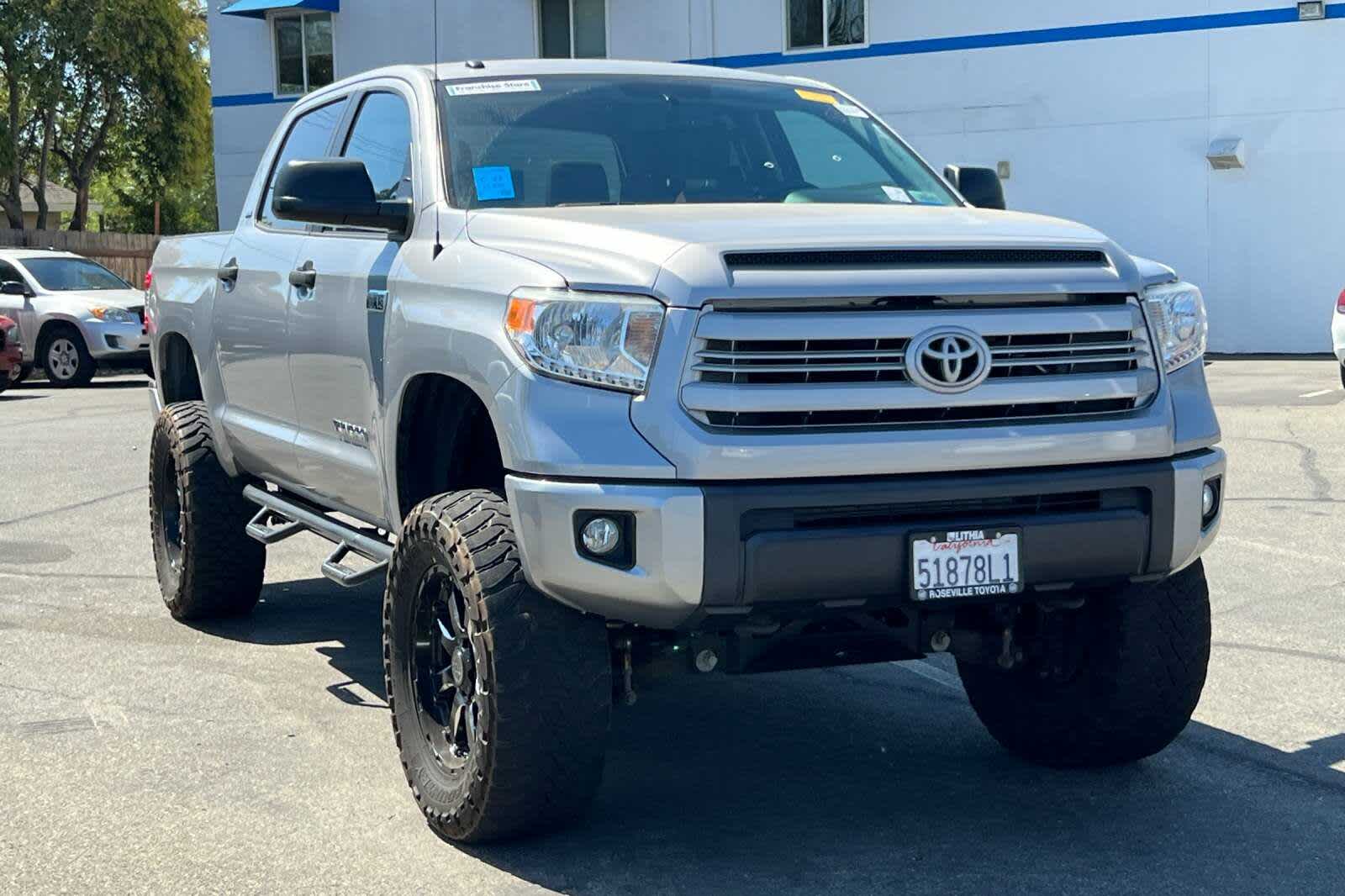 Thumbnail: 2016 Toyota Tundra - 3