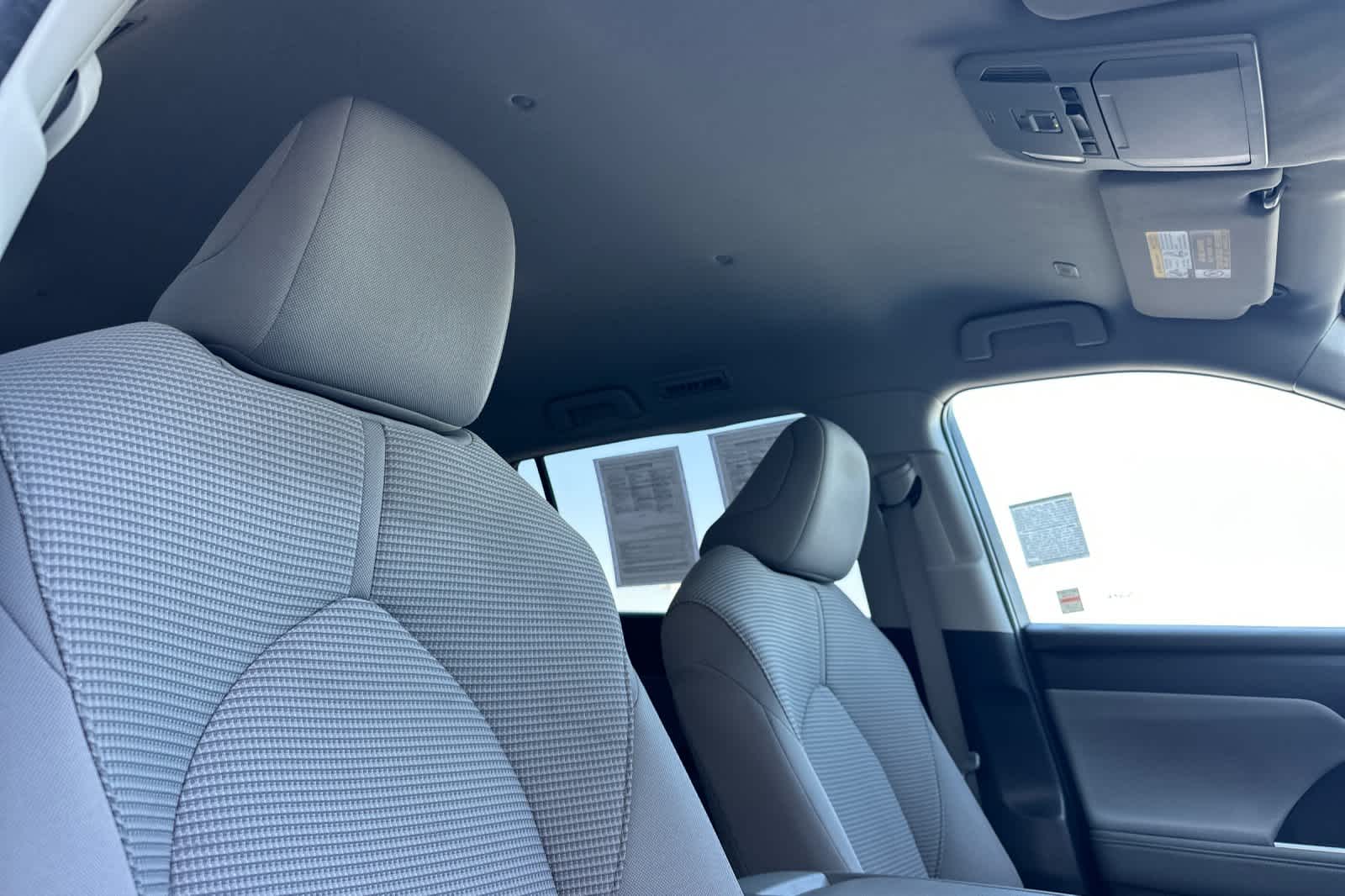 Thumbnail: 2023 Toyota Highlander - 19